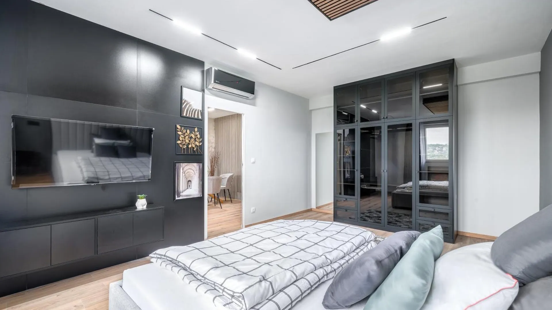 Panoramic Luxury Apartment In The Most Beautiful Part Of Budapest!  Budapest